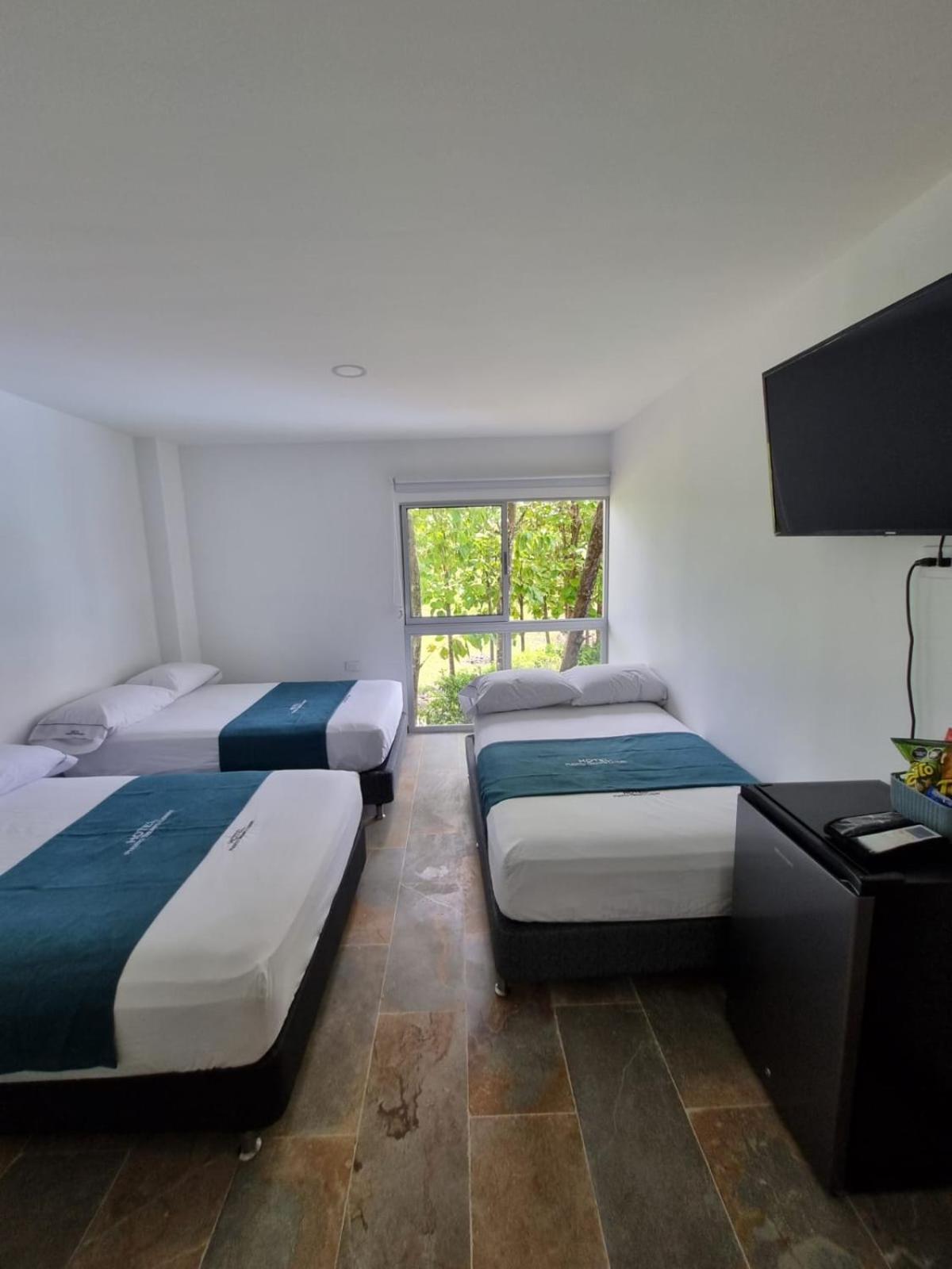 Hotel Puerto Triunfo Doradal Bagian luar foto
