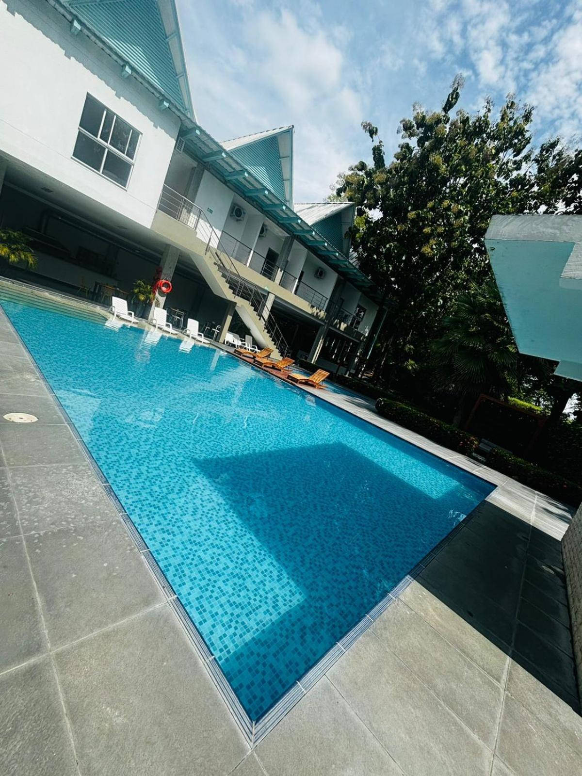 Hotel Puerto Triunfo Doradal Bagian luar foto